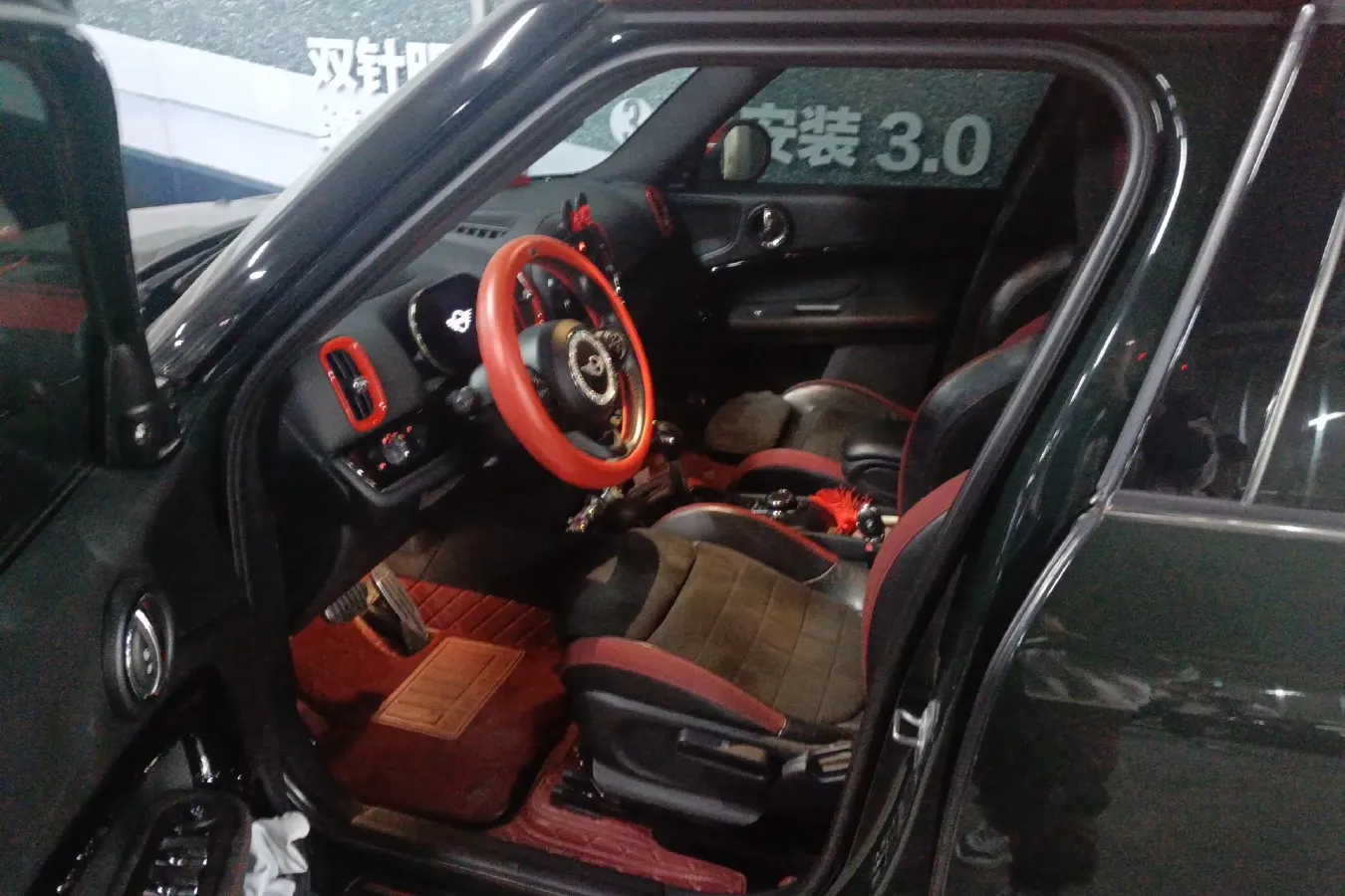 2017 MINI JCW COUNTRYMAN 2.0T 231HP L4 8AT,autocango,china used car exporter,china ev exporter,chinese used car exporter,chinese used ev exporter