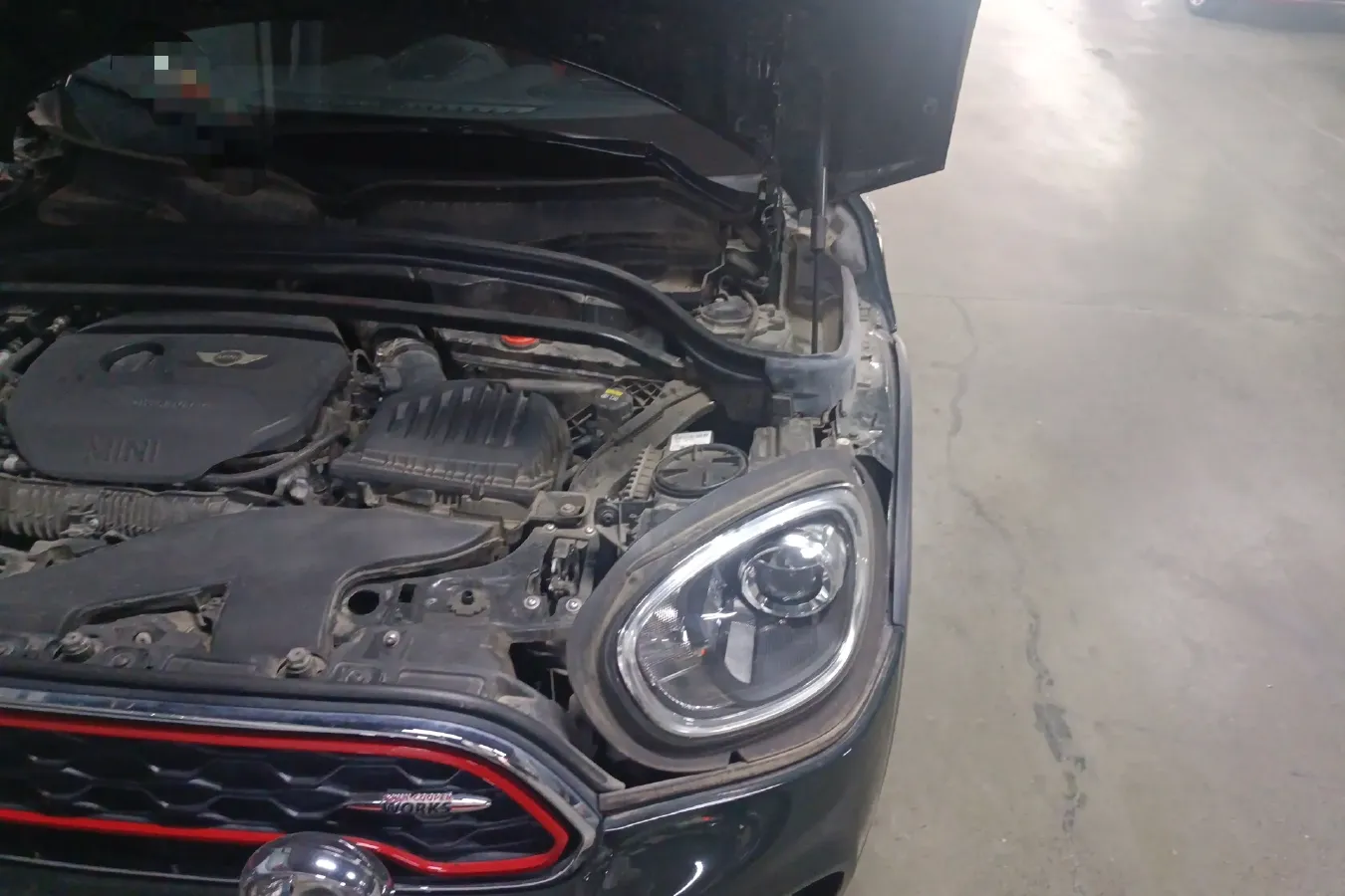 2017 MINI JCW COUNTRYMAN 2.0T 231HP L4 8AT,autocango,china used car exporter,china ev exporter,chinese used car exporter,chinese used ev exporter