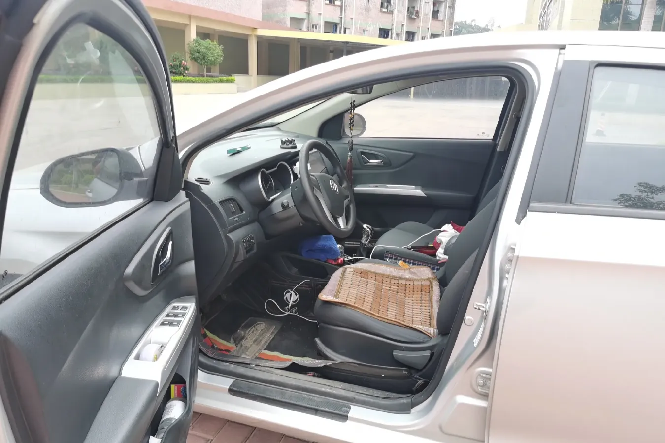 2014 DongFeng Aeolus A30 1.5L 116HP L4 5MT,autocango,china used car exporter,china ev exporter,chinese used car exporter,chinese used ev exporter