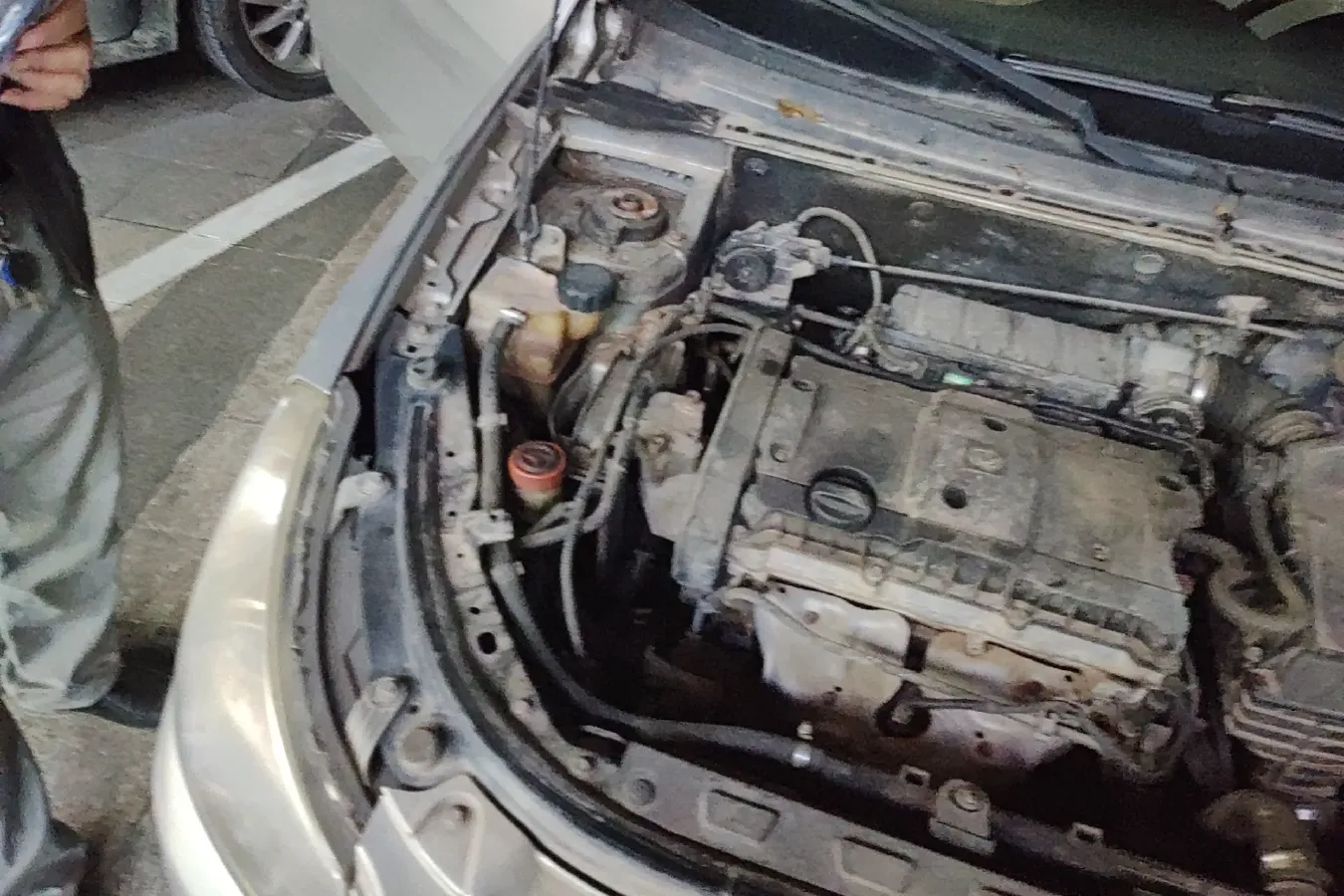 2009 DongFeng Aeolus S30 1.6L 106HP L4 4AT,autocango,china used car exporter,china ev exporter,chinese used car exporter,chinese used ev exporter