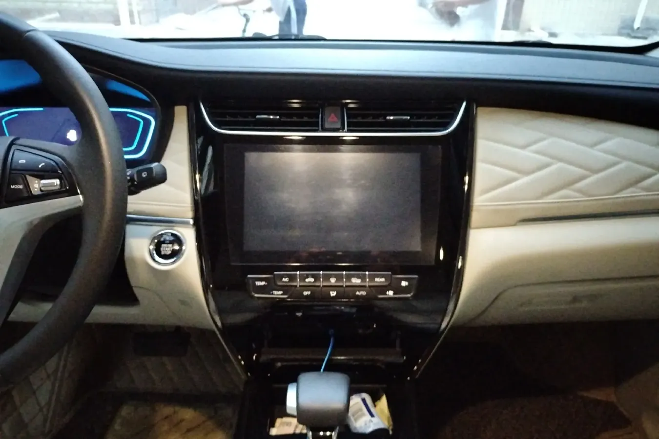 2019 ChangAn Oshan Cosmos 1.5T 178HP L4 7DCT,autocango,china used car exporter,china ev exporter,chinese used car exporter,chinese used ev exporter