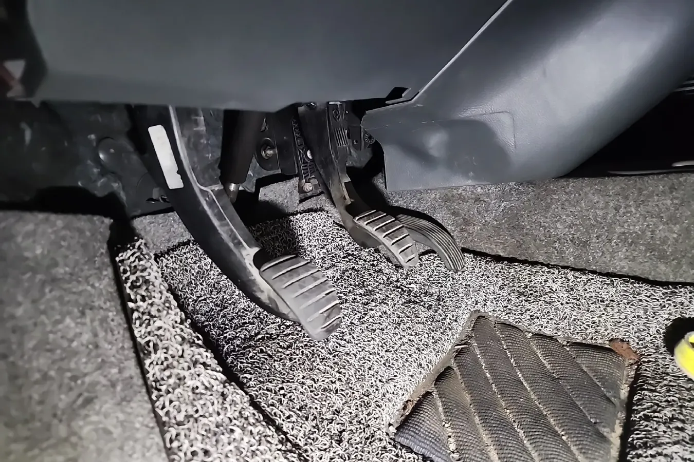 2011 DongFeng Forthing Joyear 1.5L 120HP L4 5MT,autocango,china used car exporter,china ev exporter,chinese used car exporter,chinese used ev exporter