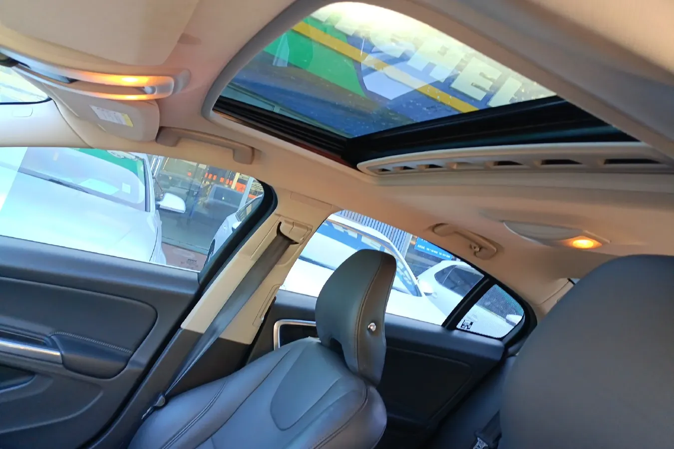 2018 Volvo S60 1.5T 152HP L4 6AT,autocango,china used car exporter,china ev exporter,chinese used car exporter,chinese used ev exporter