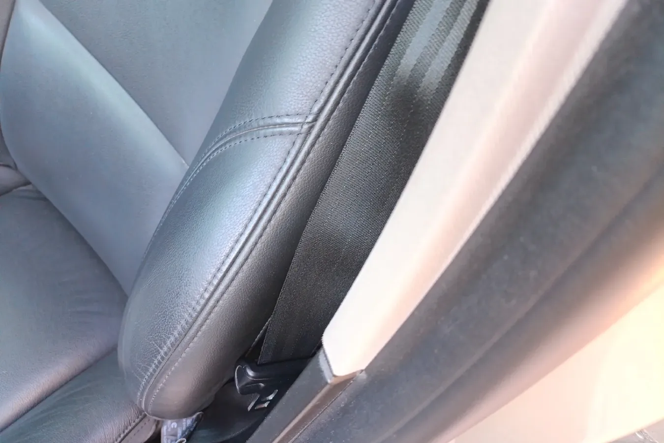 2018 Volvo S60 1.5T 152HP L4 6AT,autocango,china used car exporter,china ev exporter,chinese used car exporter,chinese used ev exporter