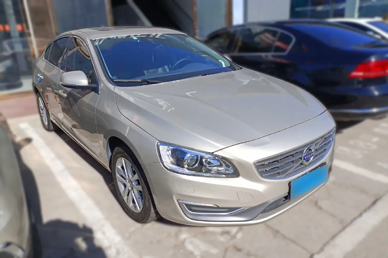 2018 Volvo S60 1.5T 152HP L4 6AT,autocango,china used car exporter,china ev exporter,chinese used car exporter,chinese used ev exporter