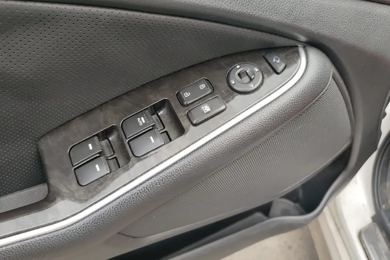 2014 Kia K5 2.0L 162HP L4 6AT,autocango,china used car exporter,china ev exporter,chinese used car exporter,chinese used ev exporter