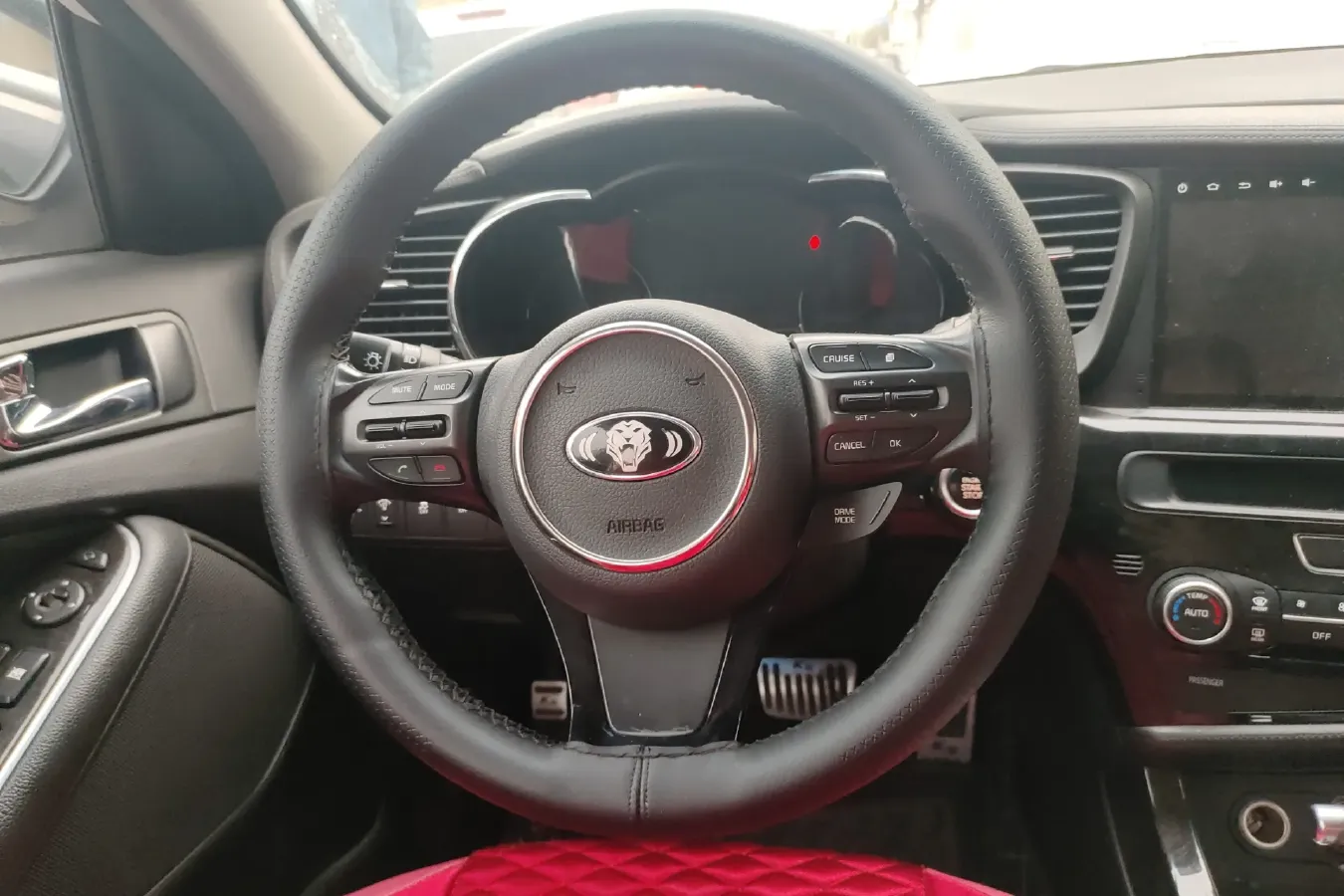 2014 Kia K5 2.0L 162HP L4 6AT,autocango,china used car exporter,china ev exporter,chinese used car exporter,chinese used ev exporter