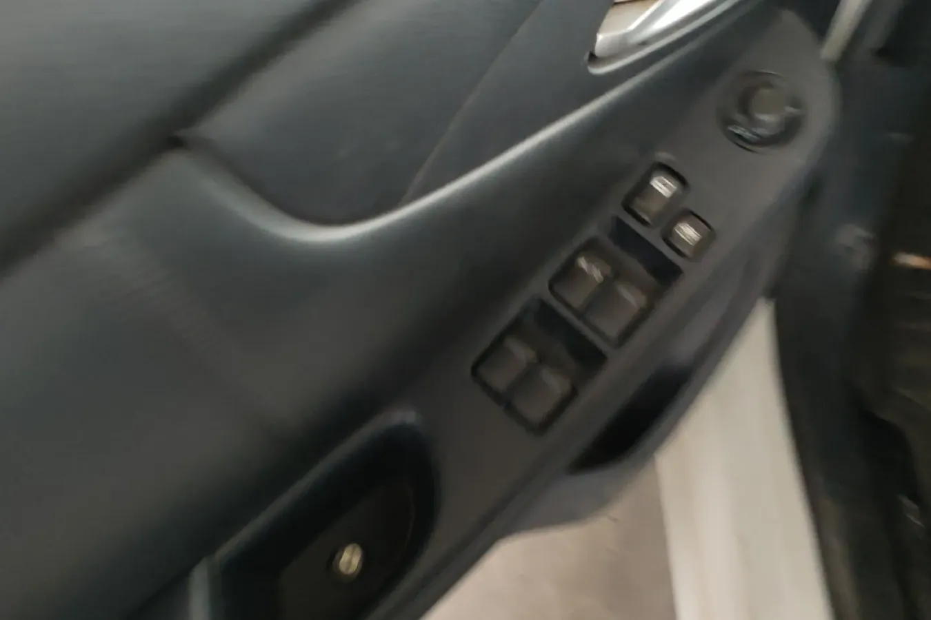 2013 Luxgen 5 1.8T 154HP L4 5AT,autocango,china used car exporter,china ev exporter,chinese used car exporter,chinese used ev exporter