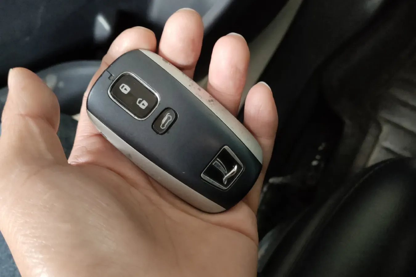 2013 Luxgen 5 1.8T 154HP L4 5AT,autocango,china used car exporter,china ev exporter,chinese used car exporter,chinese used ev exporter