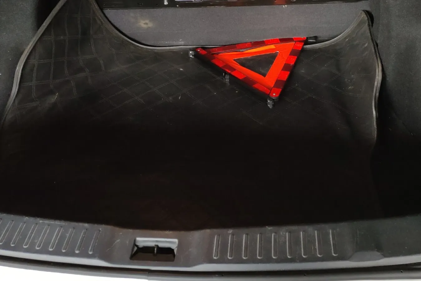 2013 Luxgen 5 1.8T 154HP L4 5AT,autocango,china used car exporter,china ev exporter,chinese used car exporter,chinese used ev exporter