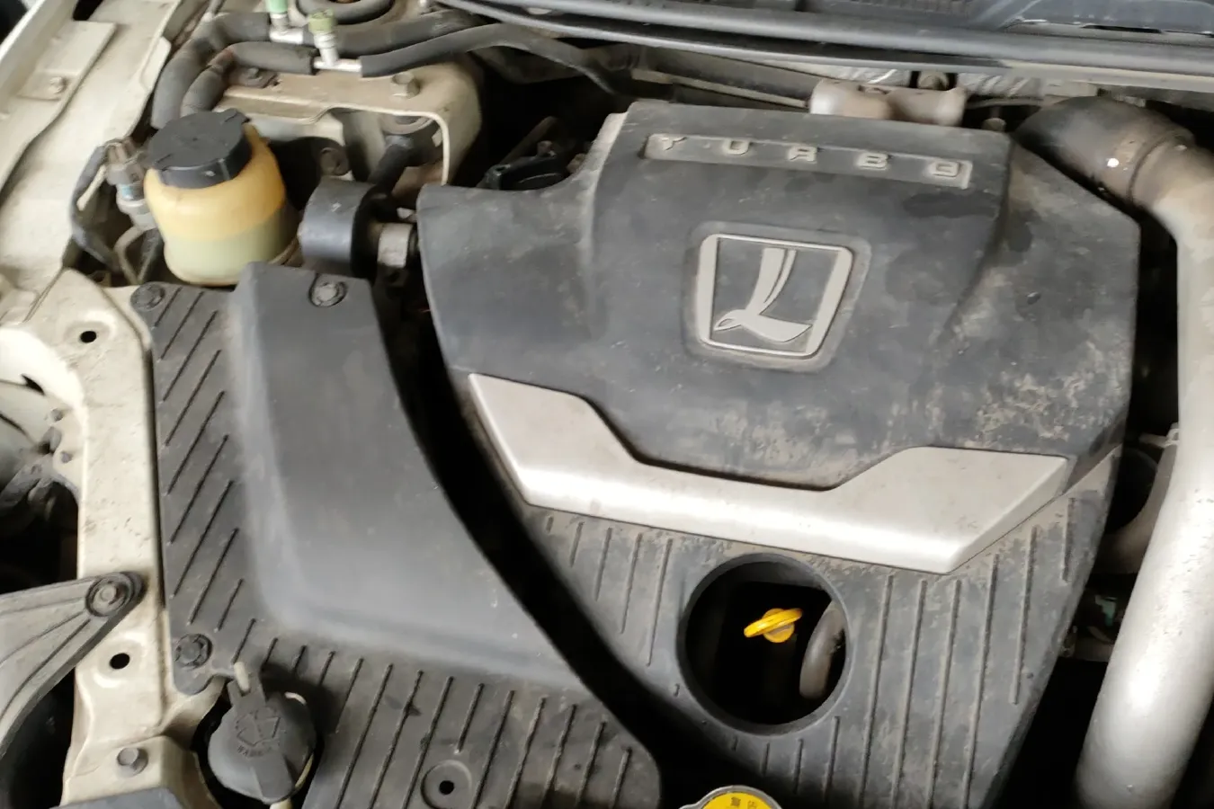 2013 Luxgen 5 1.8T 154HP L4 5AT,autocango,china used car exporter,china ev exporter,chinese used car exporter,chinese used ev exporter