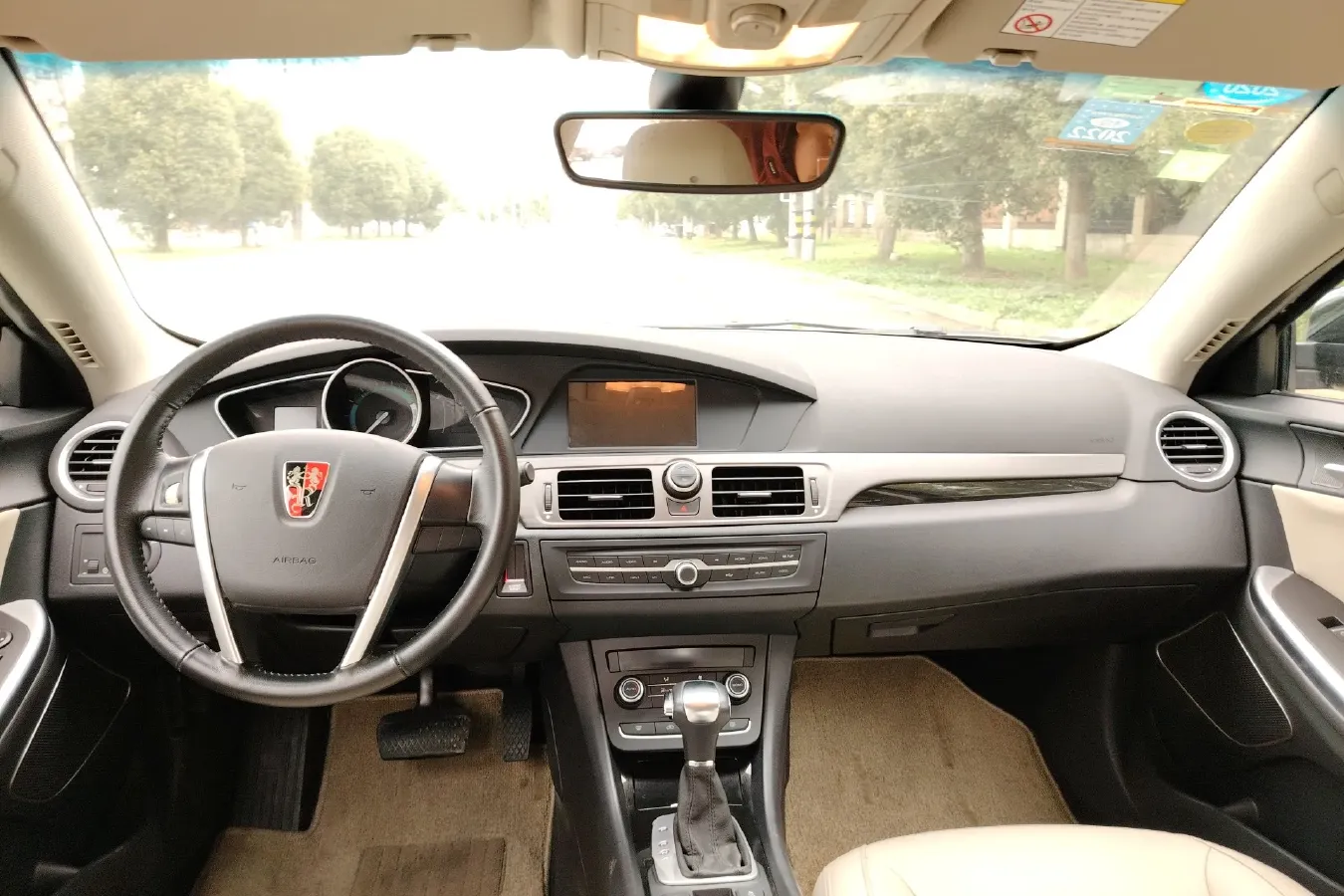 2016 Roewe e550 1.5L 109HP L4 2AT PHEV 12KWH,autocango,china used car exporter,china ev exporter,chinese used car exporter,chinese used ev exporter