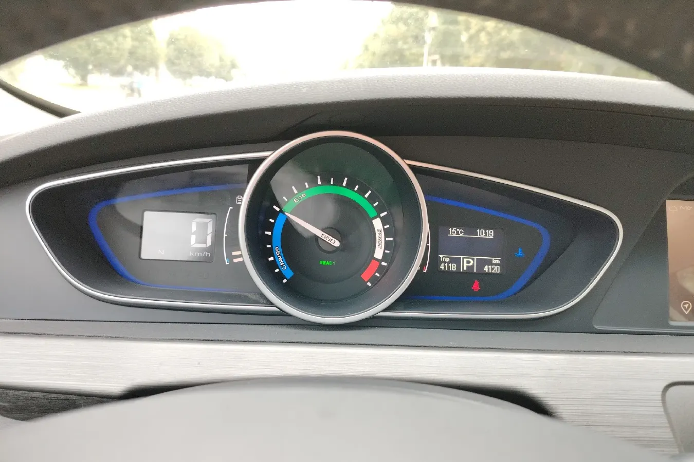 2016 Roewe e550 1.5L 109HP L4 2AT PHEV 12KWH,autocango,china used car exporter,china ev exporter,chinese used car exporter,chinese used ev exporter