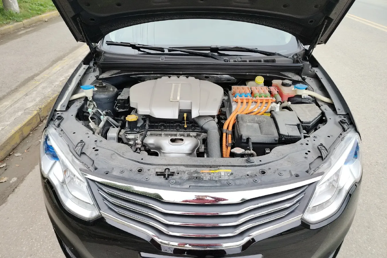 2016 Roewe e550 1.5L 109HP L4 2AT PHEV 12KWH,autocango,china used car exporter,china ev exporter,chinese used car exporter,chinese used ev exporter