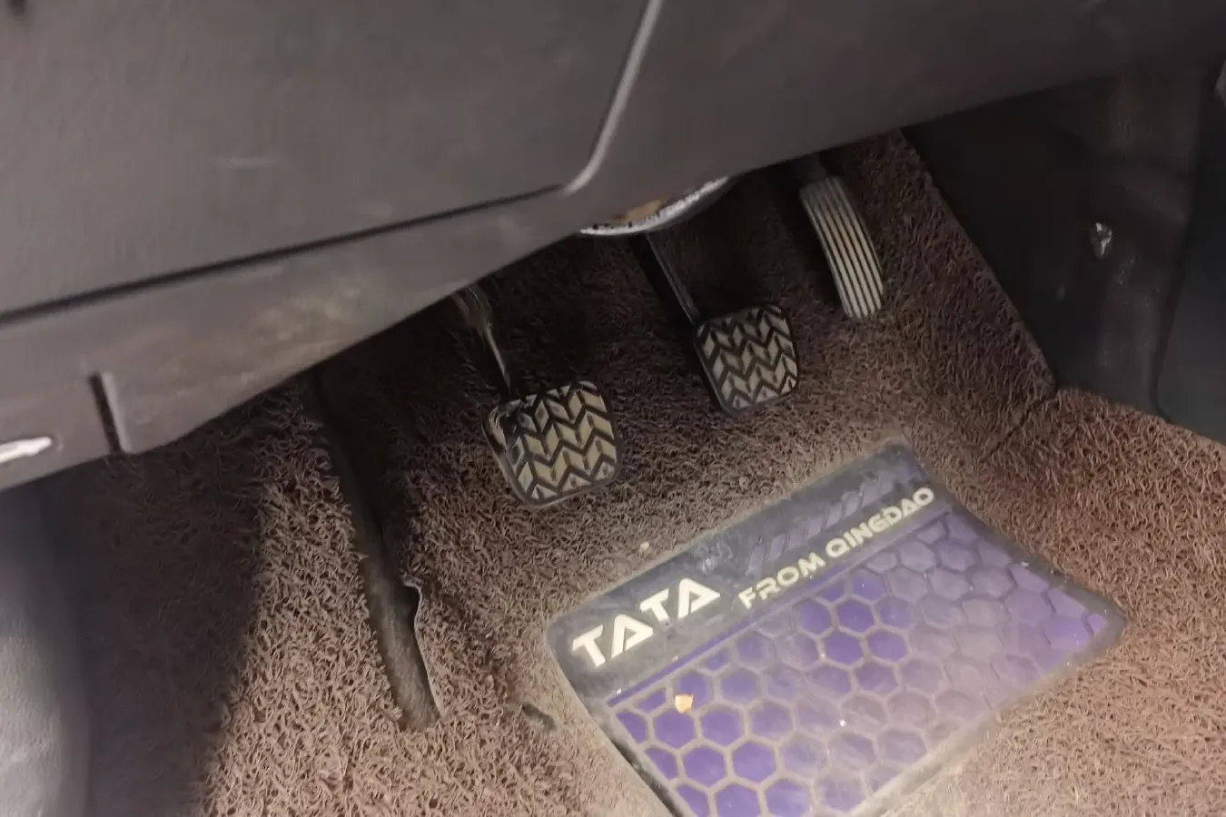 2016 DongFeng Aeolus AX3 1.5L 116HP L4 5MT,autocango,china used car exporter,china ev exporter,chinese used car exporter,chinese used ev exporter