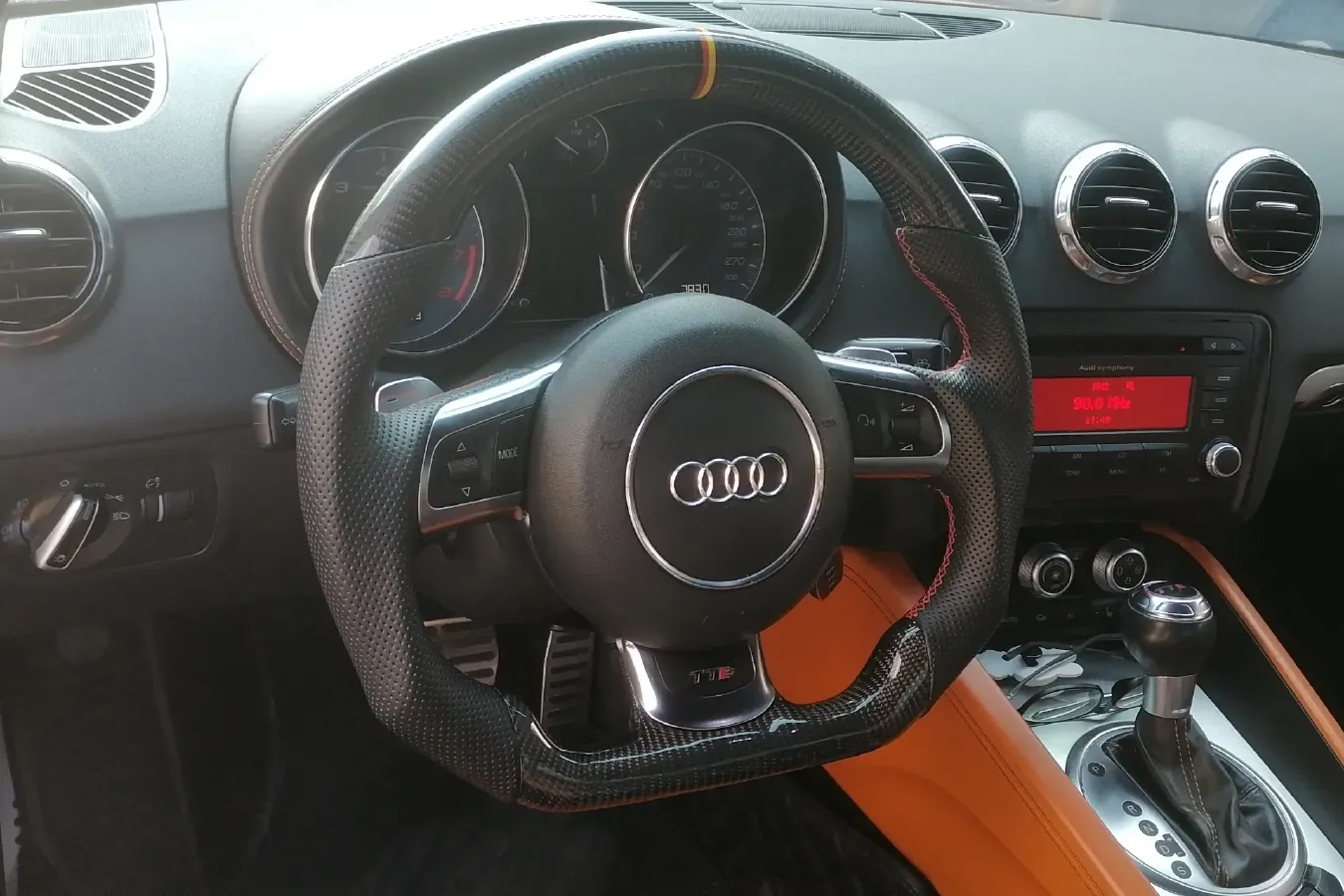 2011 Audi TTS 2.0T 272HP L4 6DCT,autocango,china used car exporter,china ev exporter,chinese used car exporter,chinese used ev exporter