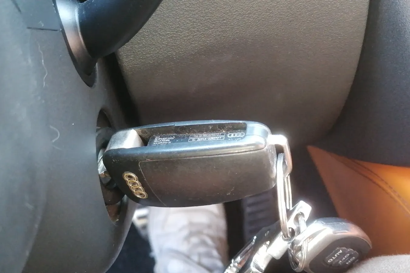 2011 Audi TTS 2.0T 272HP L4 6DCT,autocango,china used car exporter,china ev exporter,chinese used car exporter,chinese used ev exporter