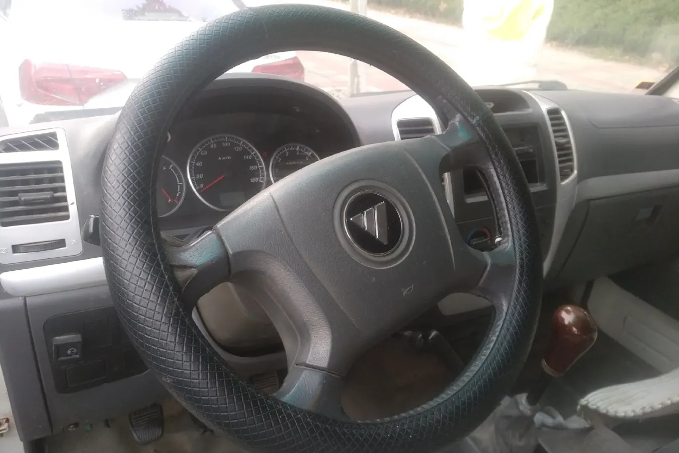 2011 Foton Scenery 2.0L 103HP L4 5MT,autocango,china used car exporter,china ev exporter,chinese used car exporter,chinese used ev exporter