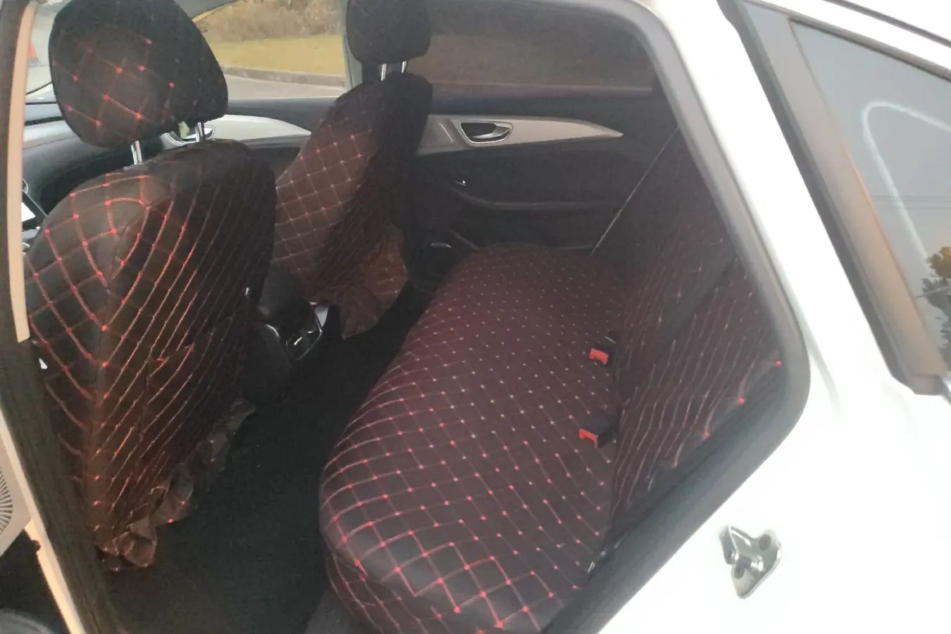 2021 Rising Auto ER6 BEV 69.9KWH,autocango,china used car exporter,china ev exporter,chinese used car exporter,chinese used ev exporter