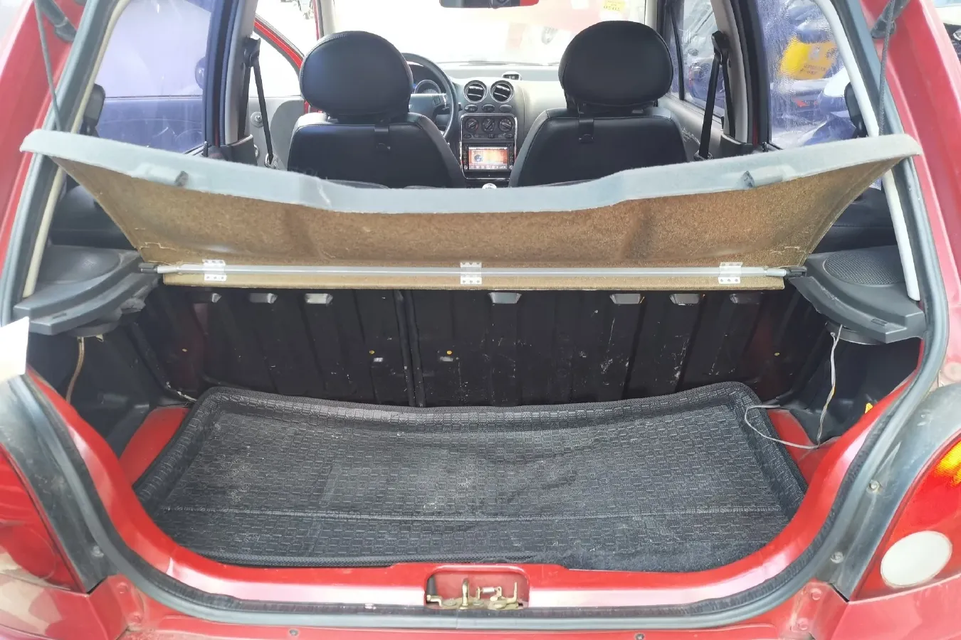 2012 BaoJun LeChi 1.2L 86HP L4 5MT,autocango,china used car exporter,china ev exporter,chinese used car exporter,chinese used ev exporter