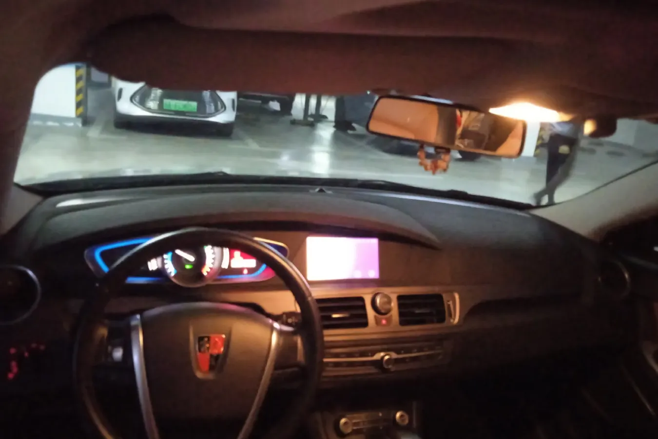 2016 Roewe e550 1.5L 109HP L4 2AT PHEV 12KWH,autocango,china used car exporter,china ev exporter,chinese used car exporter,chinese used ev exporter