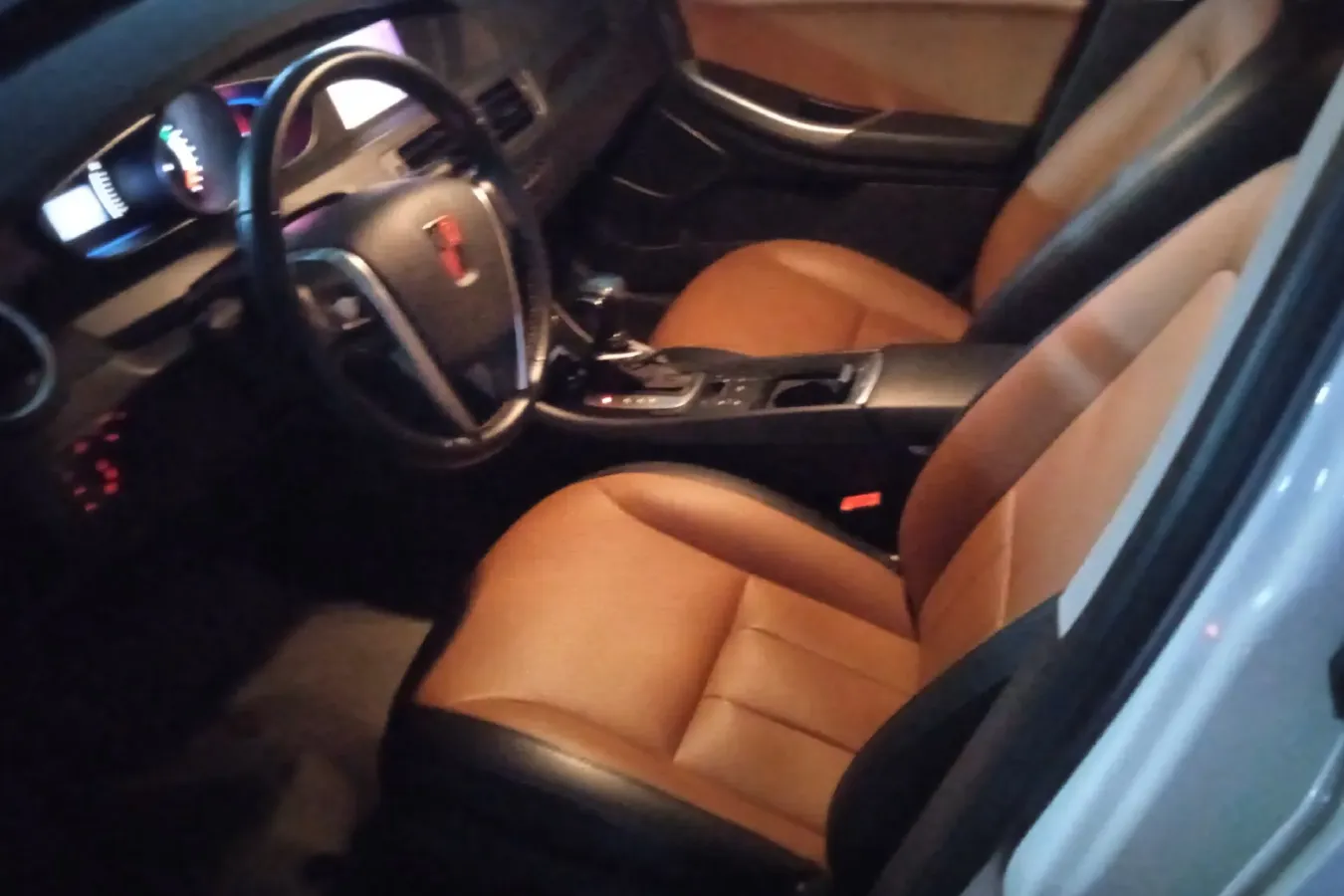 2016 Roewe e550 1.5L 109HP L4 2AT PHEV 12KWH,autocango,china used car exporter,china ev exporter,chinese used car exporter,chinese used ev exporter