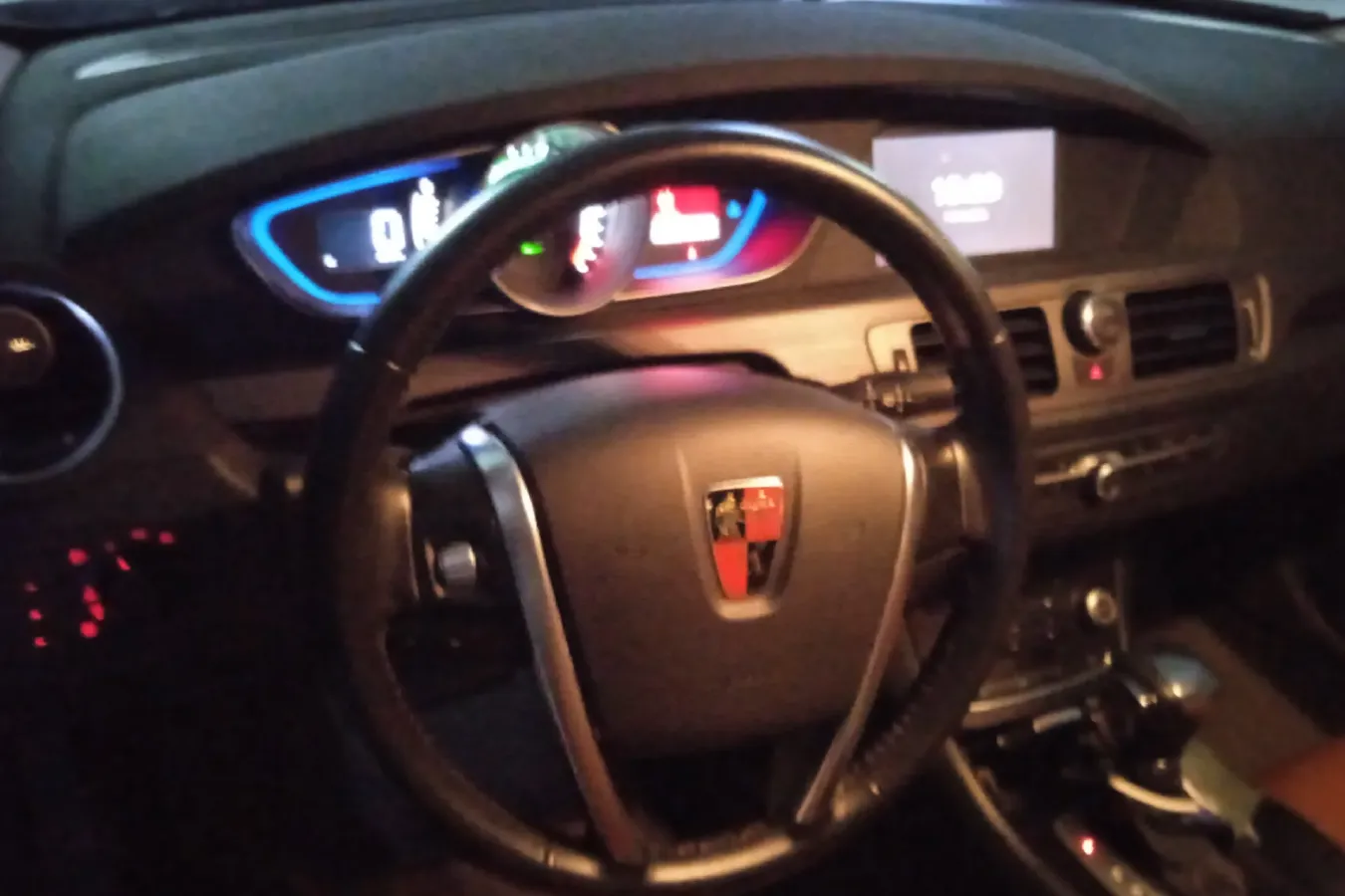 2016 Roewe e550 1.5L 109HP L4 2AT PHEV 12KWH,autocango,china used car exporter,china ev exporter,chinese used car exporter,chinese used ev exporter