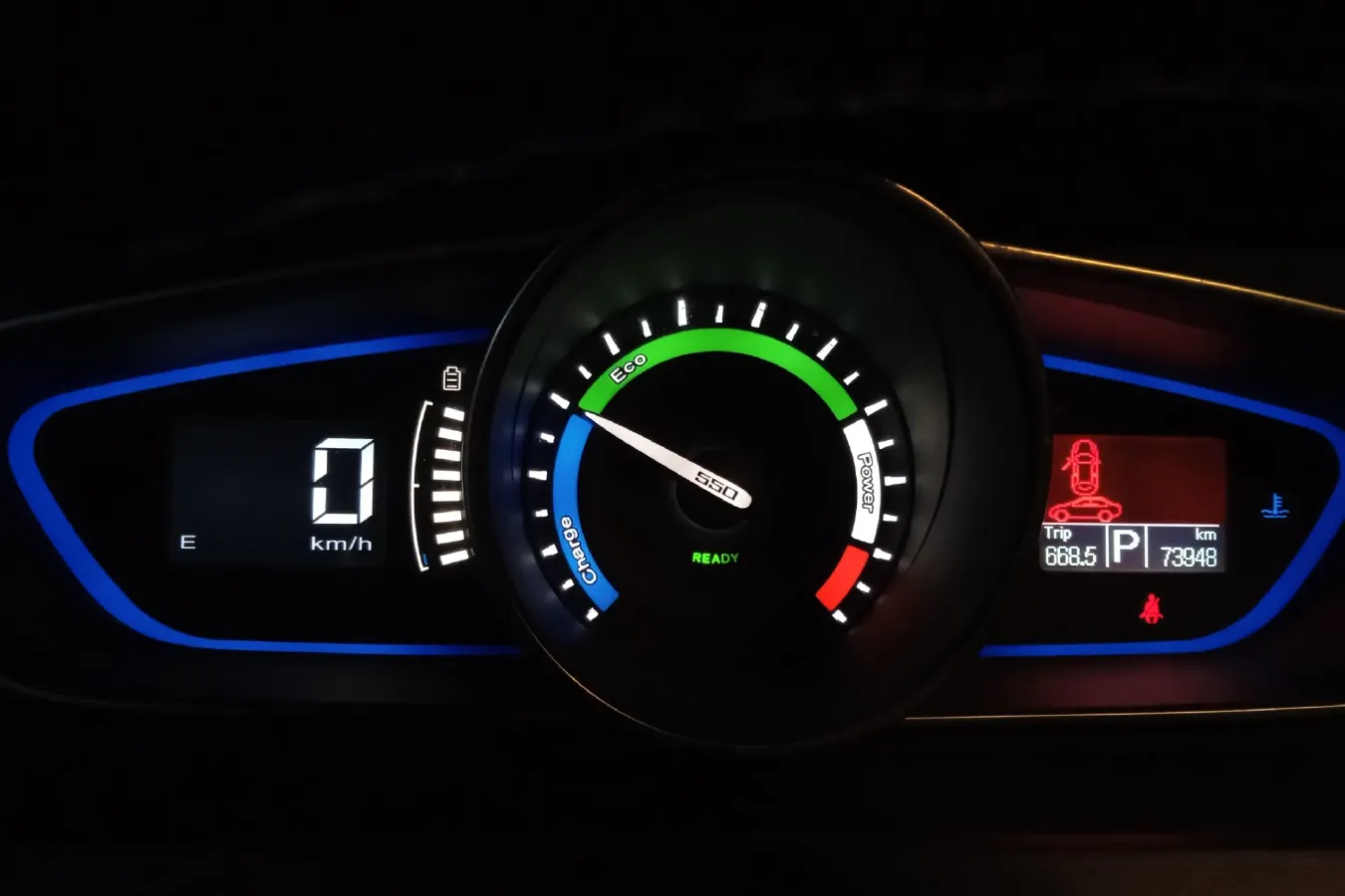 2016 Roewe e550 1.5L 109HP L4 2AT PHEV 12KWH,autocango,china used car exporter,china ev exporter,chinese used car exporter,chinese used ev exporter