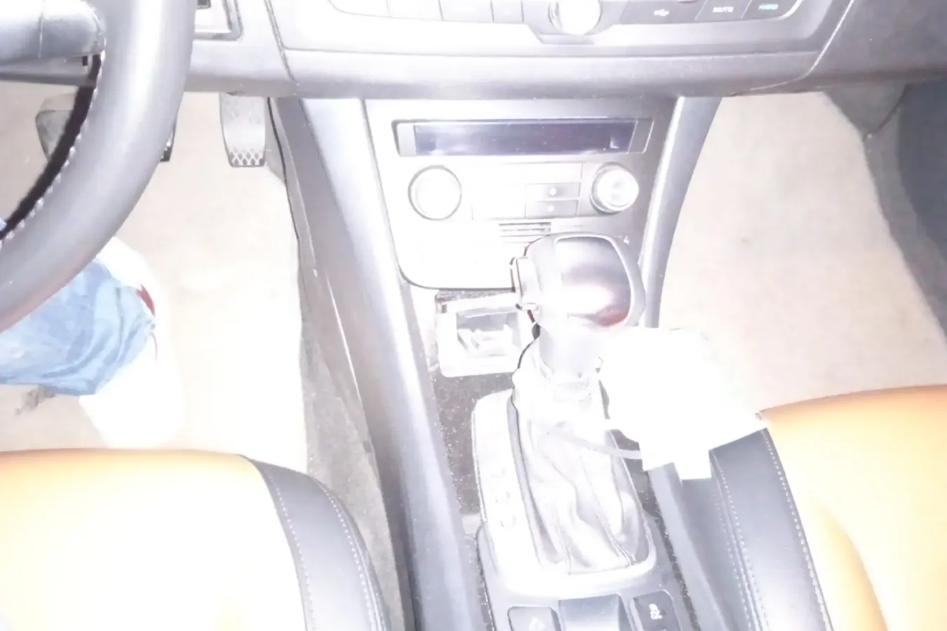 2016 Roewe e550 1.5L 109HP L4 2AT PHEV 12KWH,autocango,china used car exporter,china ev exporter,chinese used car exporter,chinese used ev exporter