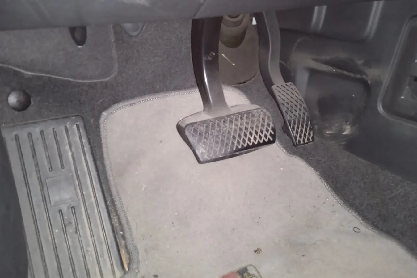 2016 Roewe e550 1.5L 109HP L4 2AT PHEV 12KWH,autocango,china used car exporter,china ev exporter,chinese used car exporter,chinese used ev exporter