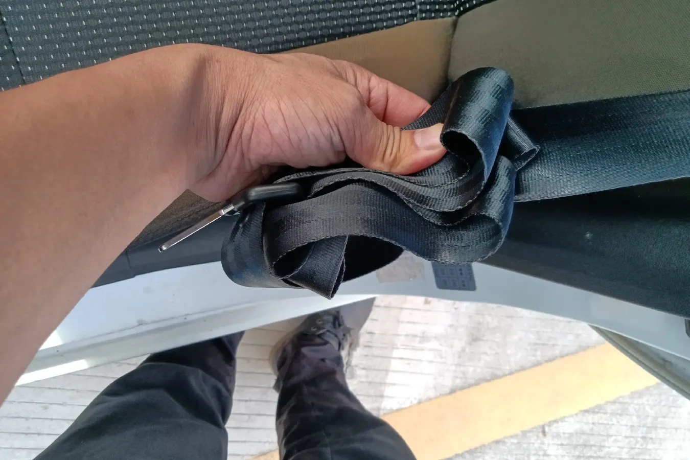 2014 DongFeng Fengon Fengon 330 1.5L 109HP L4 5MT,autocango,china used car exporter,china ev exporter,chinese used car exporter,chinese used ev exporter