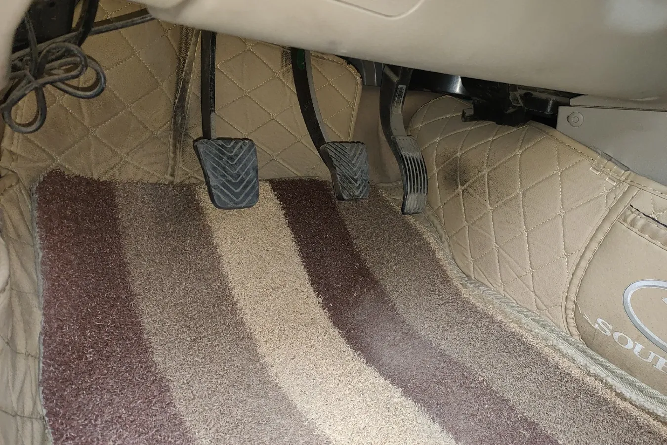 2012 Soueast V3 1.5L 120HP L4 5MT,autocango,china used car exporter,china ev exporter,chinese used car exporter,chinese used ev exporter