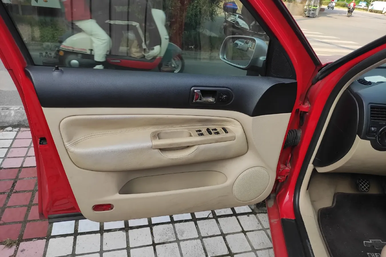 2006 Volkswagen Bora Classic 1.6L 100HP L4 5MT,autocango,china used car exporter,china ev exporter,chinese used car exporter,chinese used ev exporter