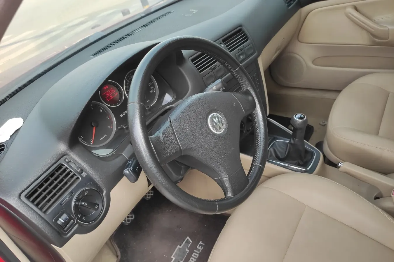 2006 Volkswagen Bora Classic 1.6L 100HP L4 5MT,autocango,china used car exporter,china ev exporter,chinese used car exporter,chinese used ev exporter