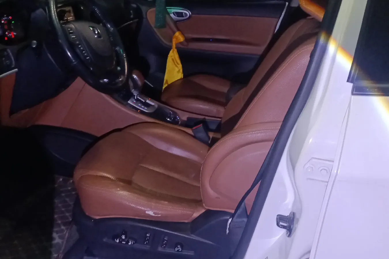 2011 Luxgen Grand7 SUV 2.2T 178HP L4 5AT,autocango,china used car exporter,china ev exporter,chinese used car exporter,chinese used ev exporter