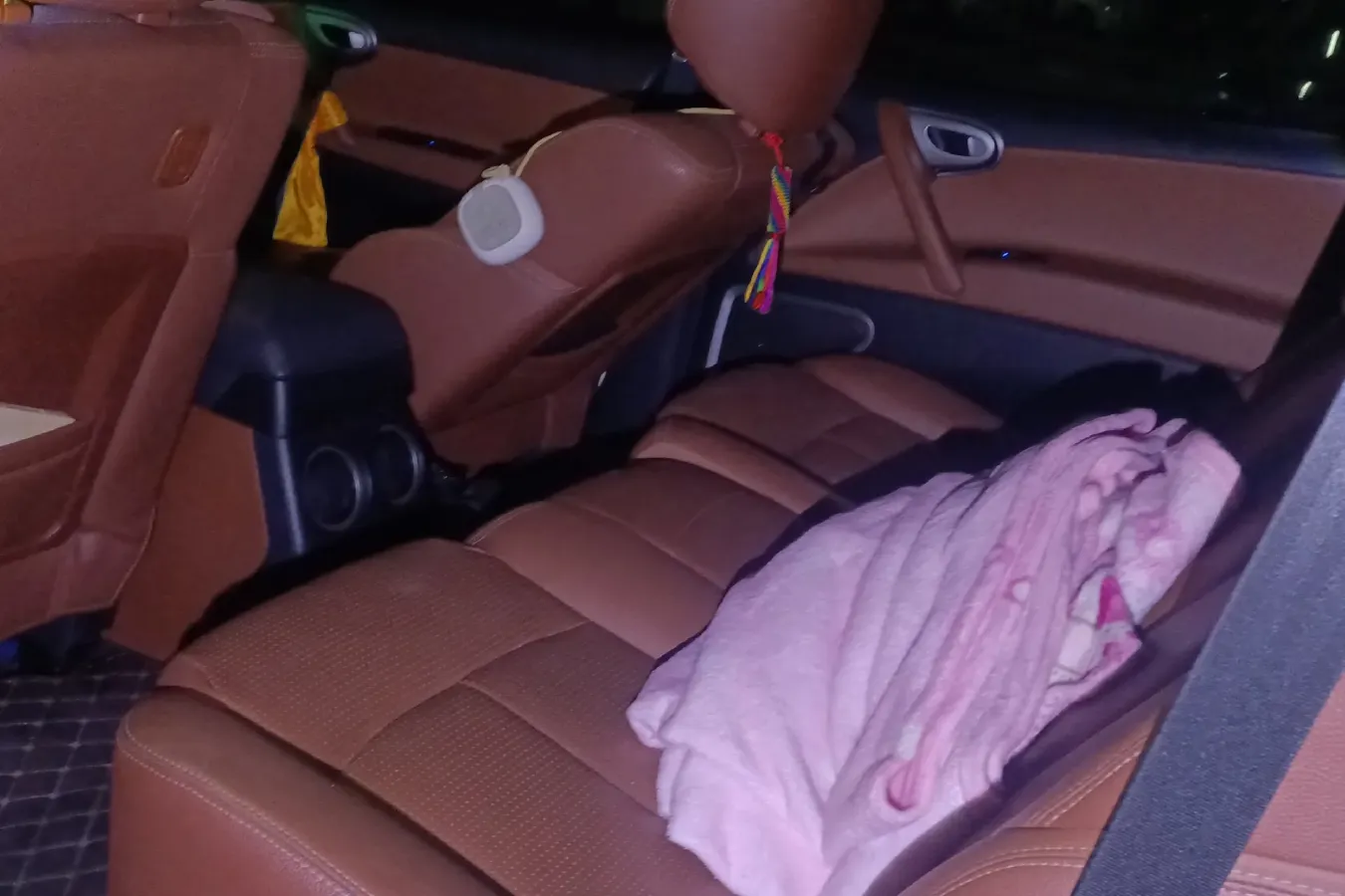 2011 Luxgen Grand7 SUV 2.2T 178HP L4 5AT,autocango,china used car exporter,china ev exporter,chinese used car exporter,chinese used ev exporter