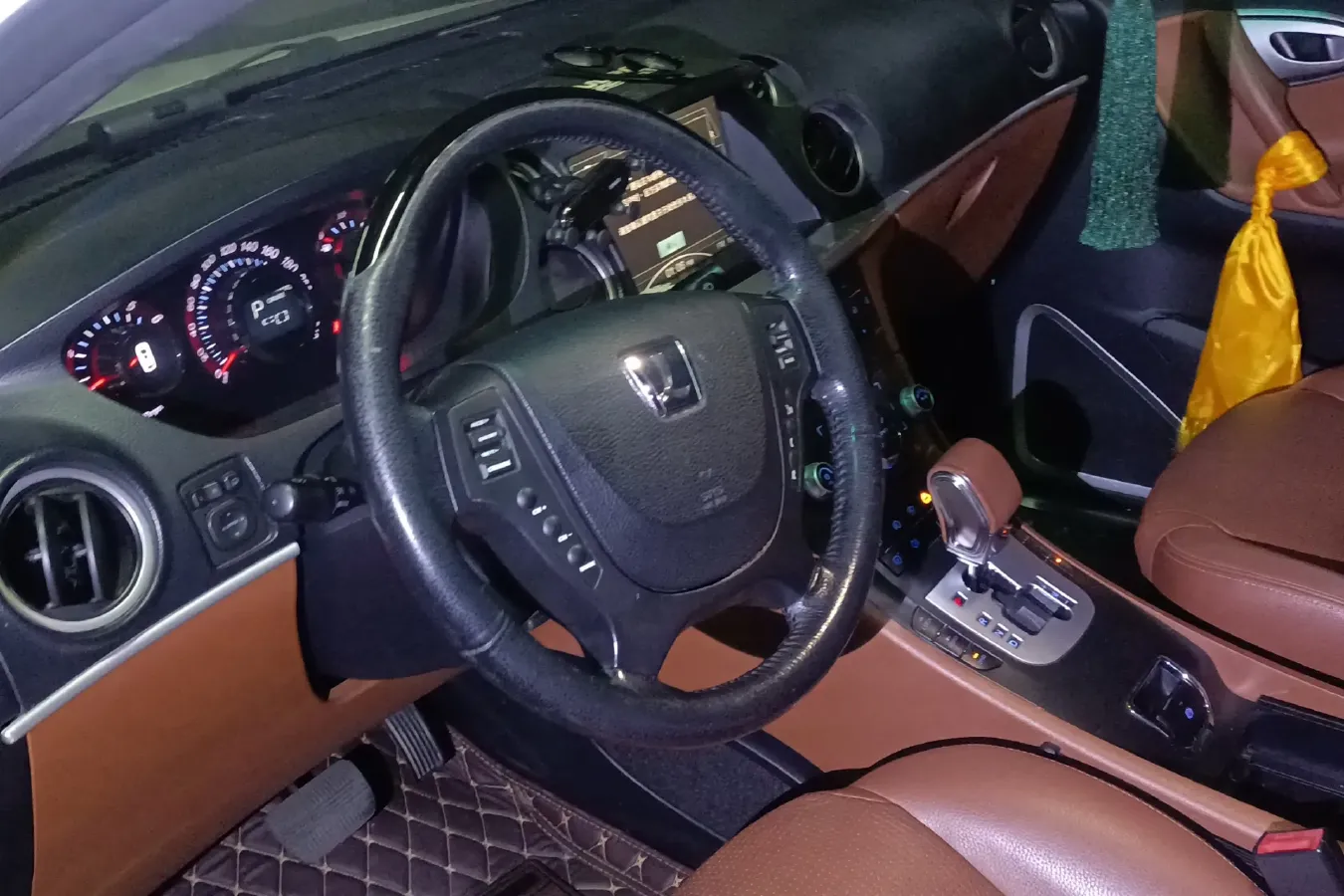 2011 Luxgen Grand7 SUV 2.2T 178HP L4 5AT,autocango,china used car exporter,china ev exporter,chinese used car exporter,chinese used ev exporter