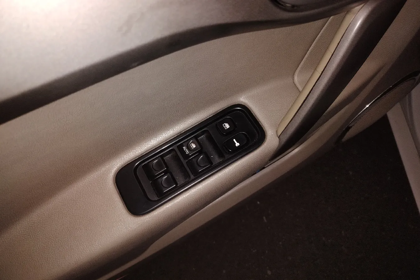 2011 JAC HeYue 1.5L 113HP L4 5MT,autocango,china used car exporter,china ev exporter,chinese used car exporter,chinese used ev exporter