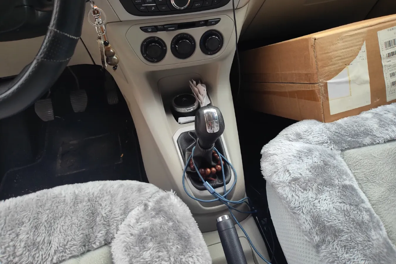 2014 Citroen Elysee 1.6L 117HP L4 5MT,autocango,china used car exporter,china ev exporter,chinese used car exporter,chinese used ev exporter