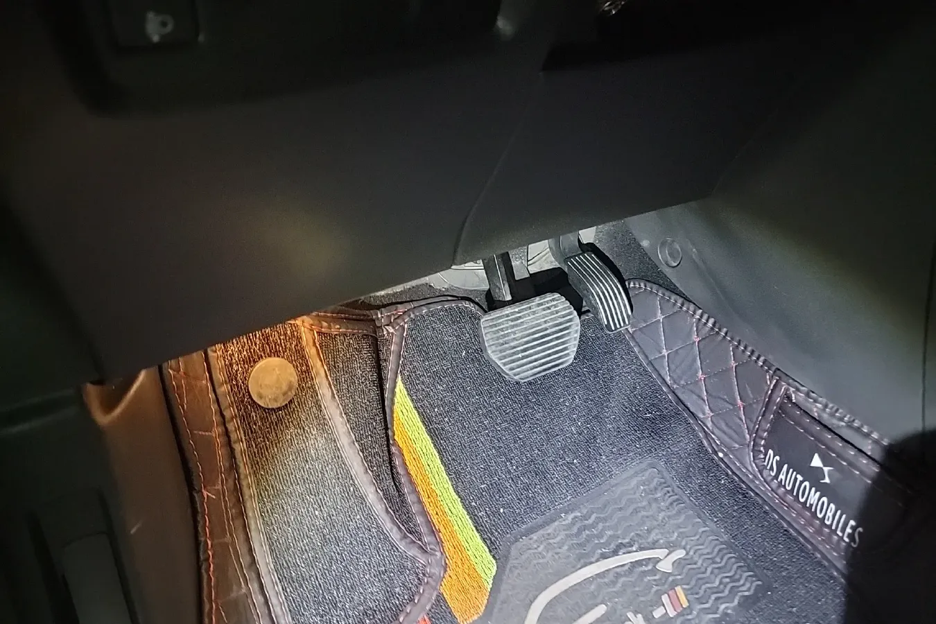 2016 DS 4S 1.6T 167HP L4 6AT,autocango,china used car exporter,china ev exporter,chinese used car exporter,chinese used ev exporter