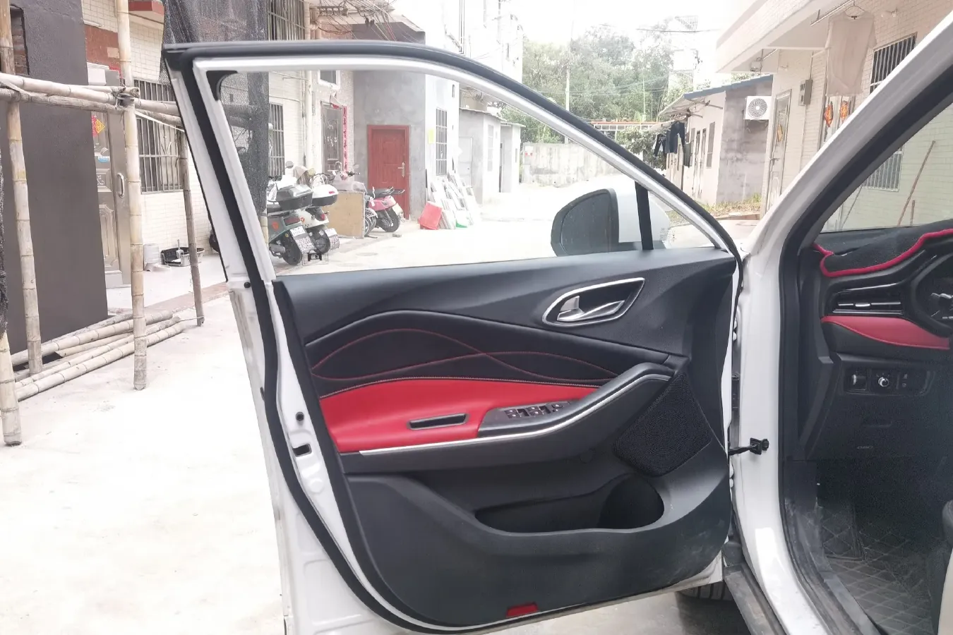 2022 Sehol X4 1.5T 150HP L4 CVT,autocango,china used car exporter,china ev exporter,chinese used car exporter,chinese used ev exporter