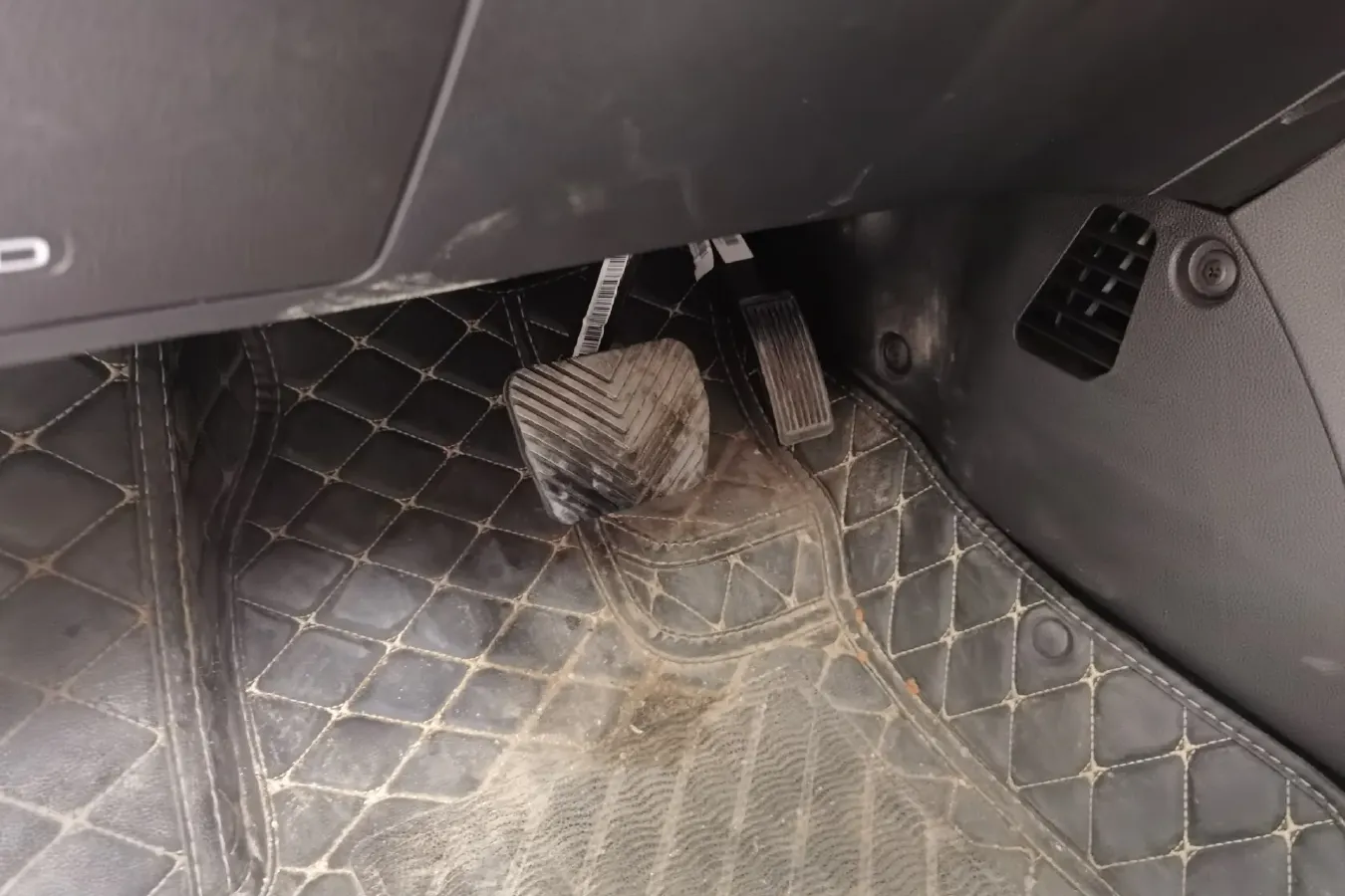 2022 Sehol X4 1.5T 150HP L4 CVT,autocango,china used car exporter,china ev exporter,chinese used car exporter,chinese used ev exporter