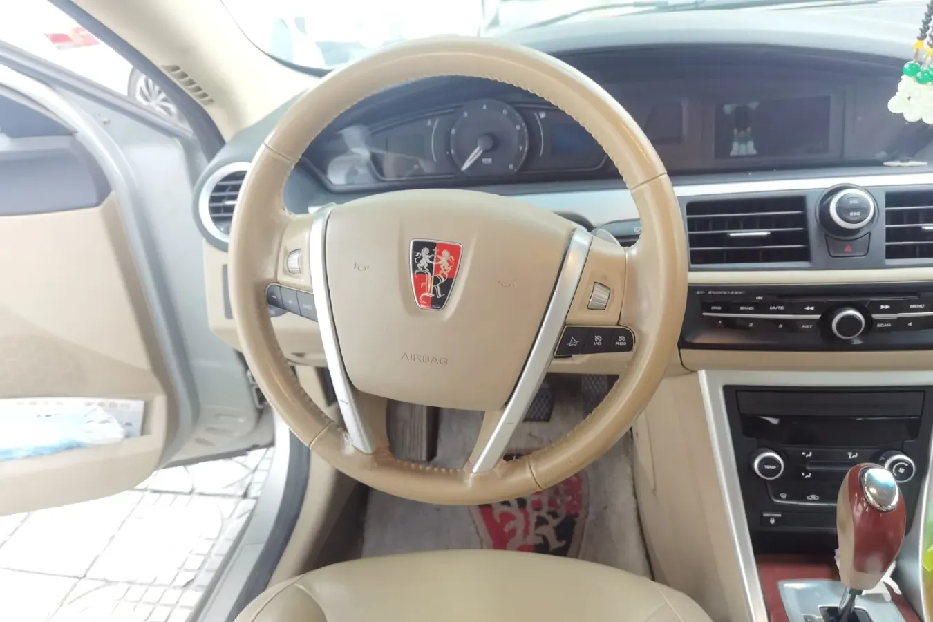 2010 Roewe 550 1.8L 133HP L4 5AT,autocango,china used car exporter,china ev exporter,chinese used car exporter,chinese used ev exporter