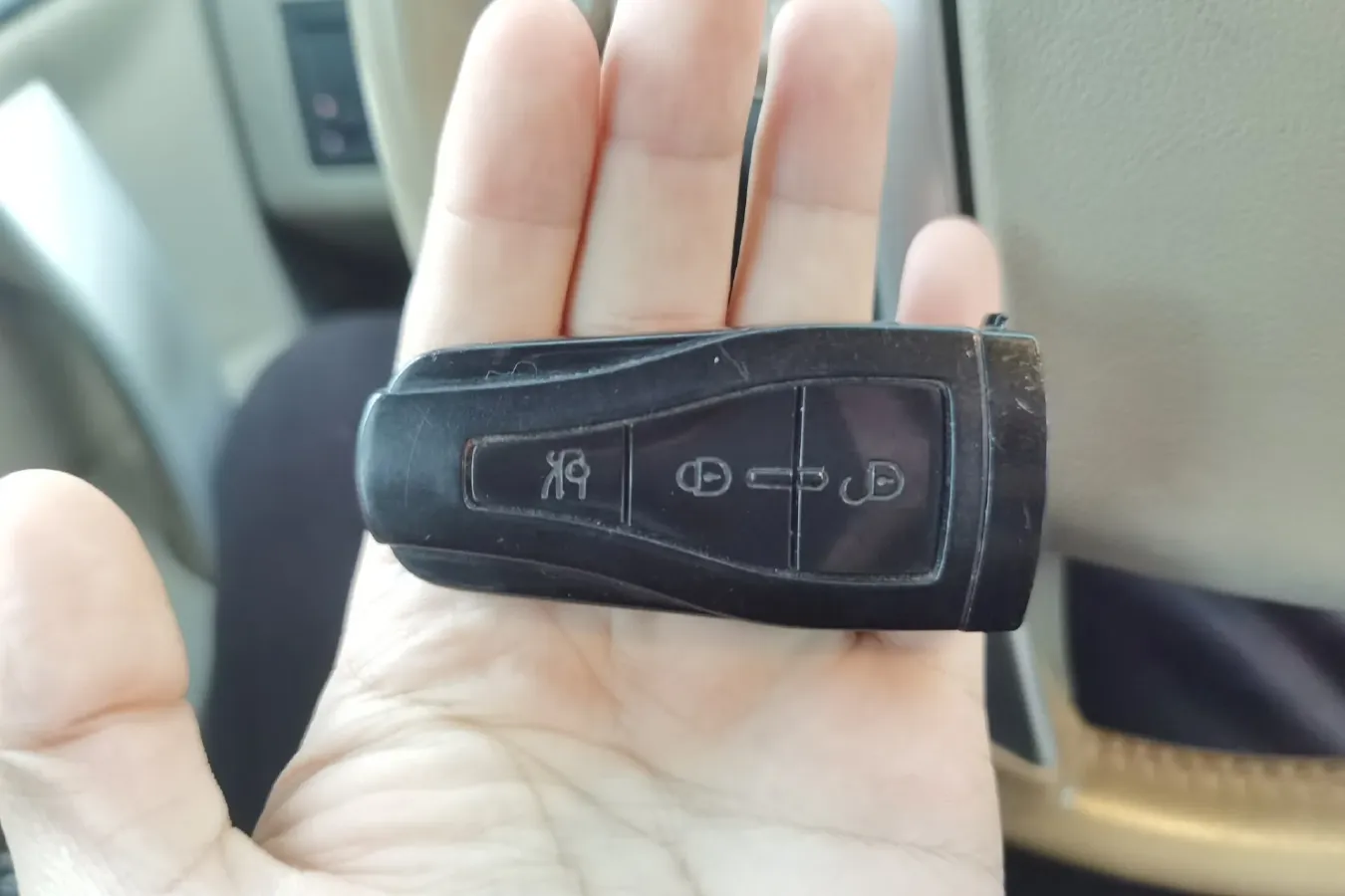 2010 Roewe 550 1.8L 133HP L4 5AT,autocango,china used car exporter,china ev exporter,chinese used car exporter,chinese used ev exporter