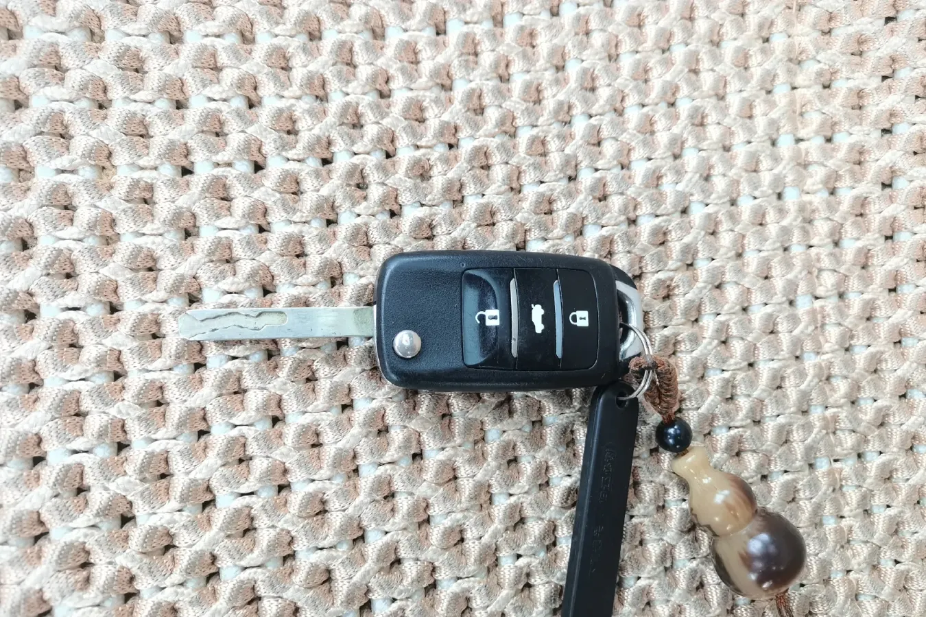 2014 ChangAn Eado 1.6L 125HP L4 4AT,autocango,china used car exporter,china ev exporter,chinese used car exporter,chinese used ev exporter