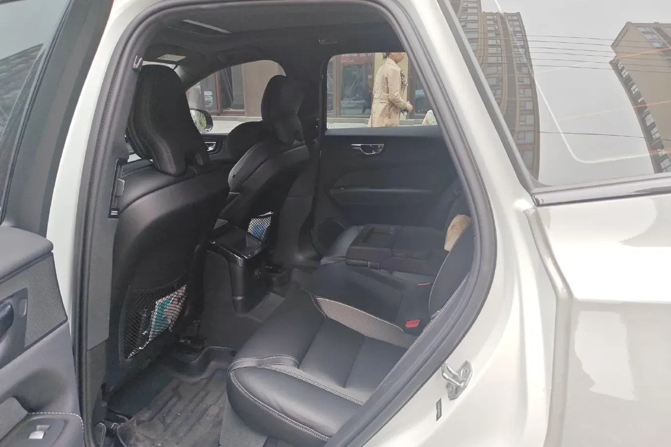 2021 Volvo XC60 2.0T 303HP L4 8AT PHEV 11.6KWH,autocango,china used car exporter,china ev exporter,chinese used car exporter,chinese used ev exporter