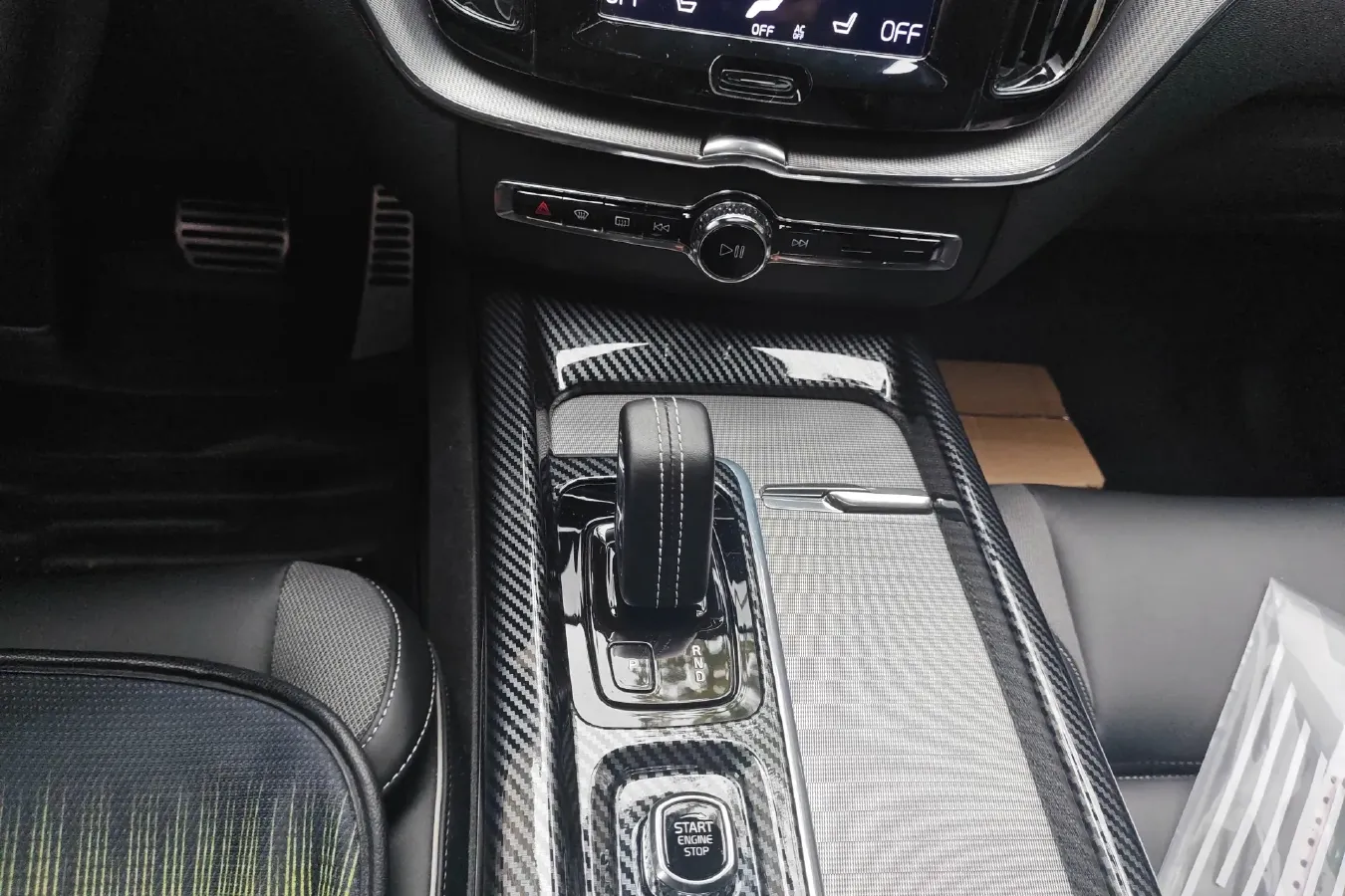 2021 Volvo XC60 2.0T 303HP L4 8AT PHEV 11.6KWH,autocango,china used car exporter,china ev exporter,chinese used car exporter,chinese used ev exporter