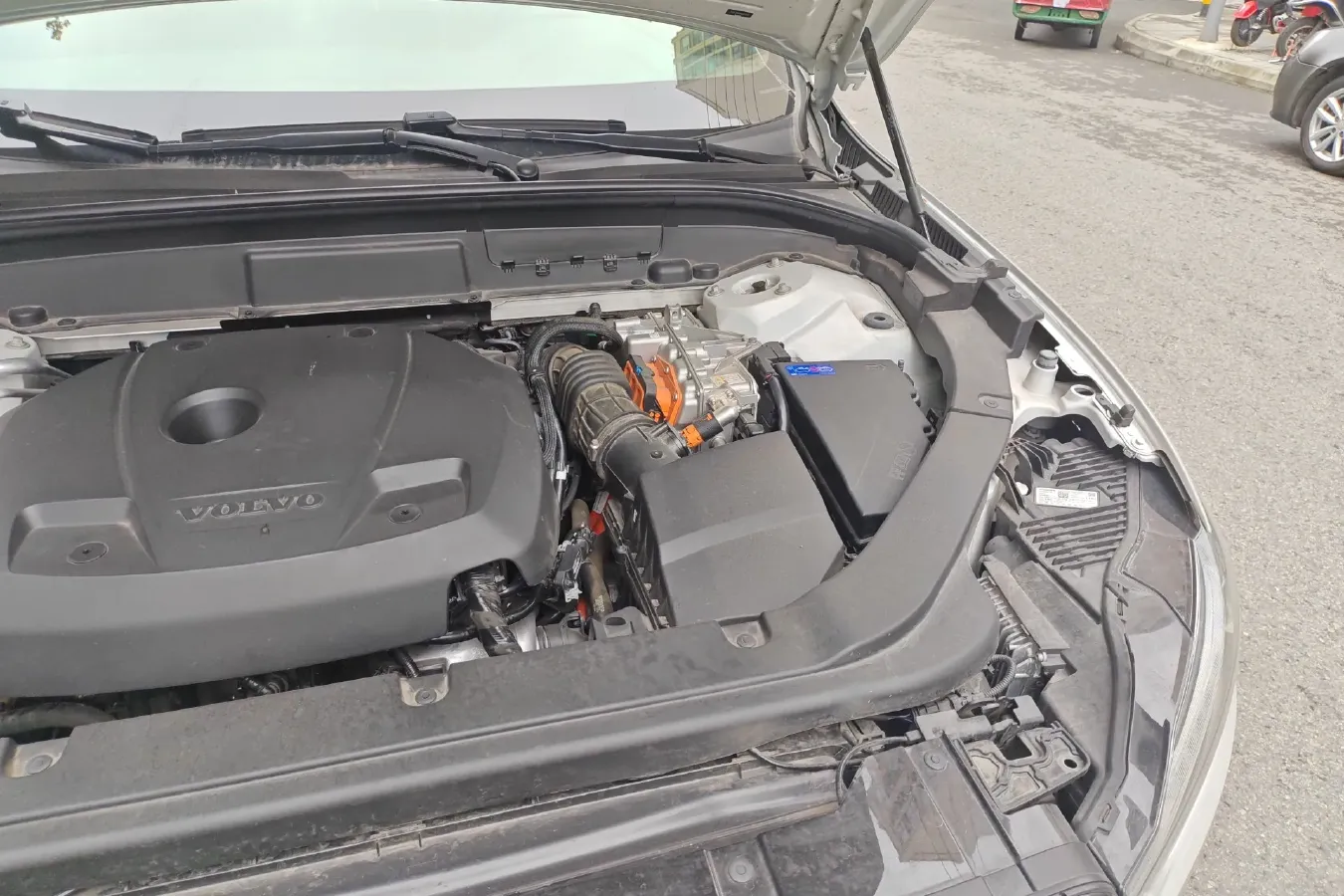 2021 Volvo XC60 2.0T 303HP L4 8AT PHEV 11.6KWH,autocango,china used car exporter,china ev exporter,chinese used car exporter,chinese used ev exporter