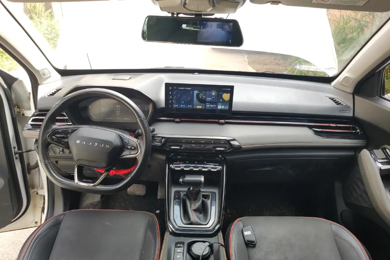 2020 BaoJun RS-3 1.5L 99HP L4 CVT,autocango,china used car exporter,china ev exporter,chinese used car exporter,chinese used ev exporter