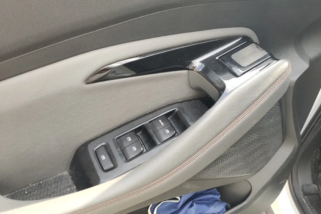 2020 BaoJun RS-3 1.5L 99HP L4 CVT,autocango,china used car exporter,china ev exporter,chinese used car exporter,chinese used ev exporter